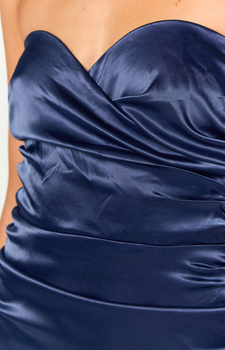 Venbee Navy Strapless Ruched Mini Dress